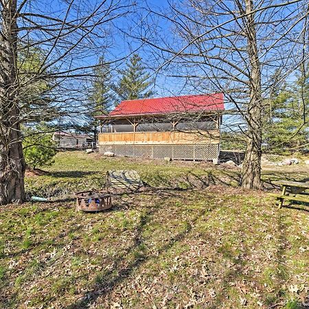 Honey House Cabin - A Quiet Countryside Retreat! Nappanee Exteriör bild