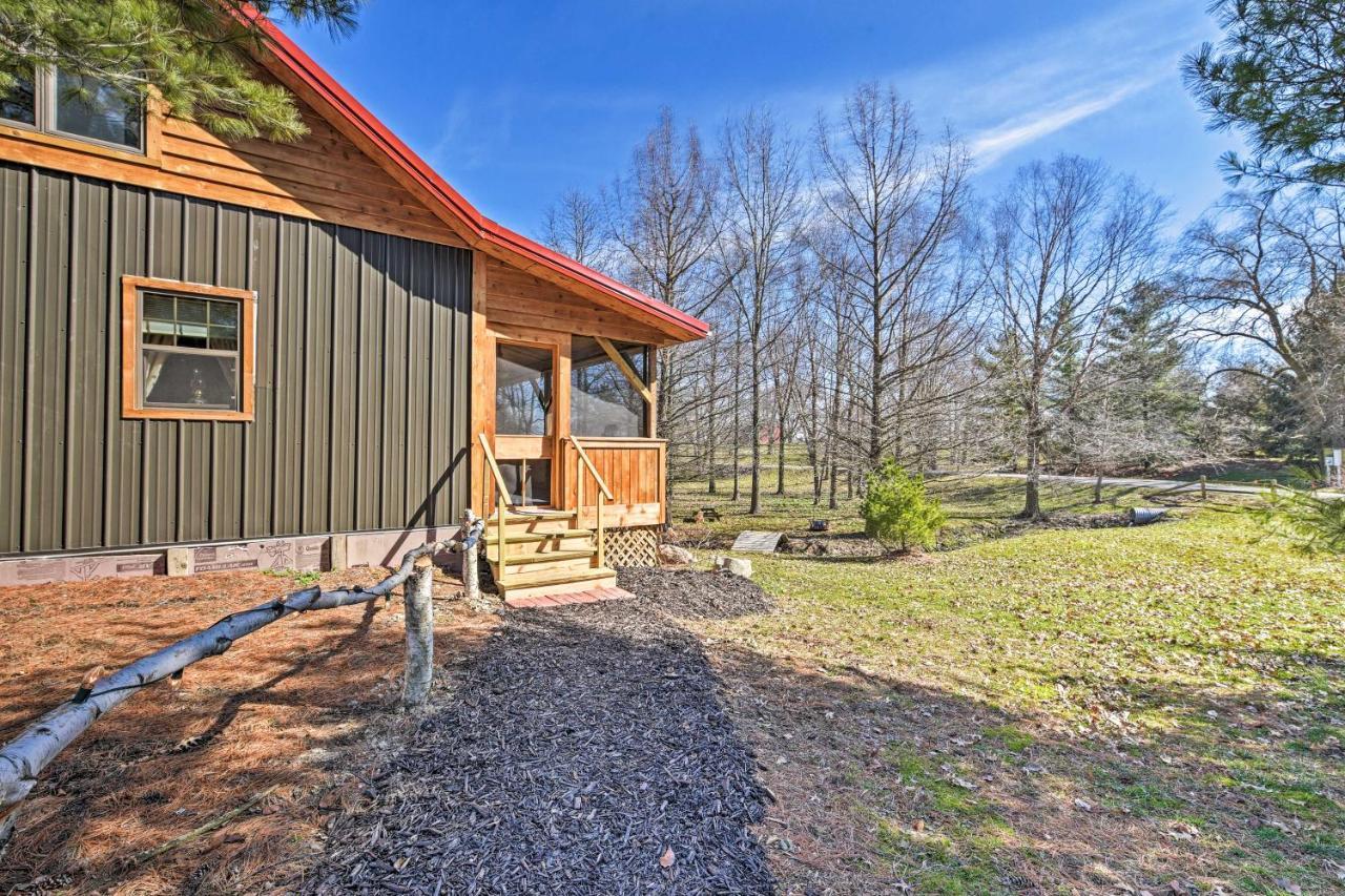Honey House Cabin - A Quiet Countryside Retreat! Nappanee Exteriör bild