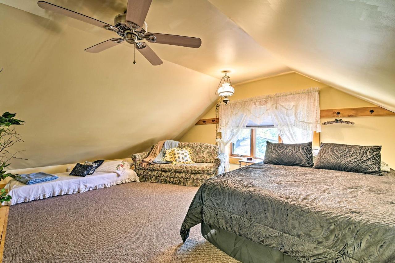 Honey House Cabin - A Quiet Countryside Retreat! Nappanee Exteriör bild