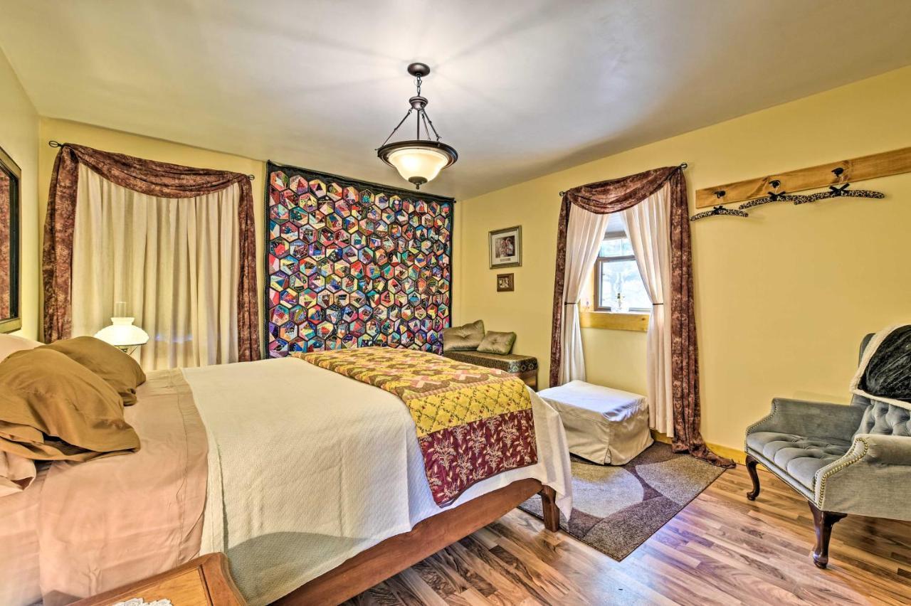 Honey House Cabin - A Quiet Countryside Retreat! Nappanee Exteriör bild