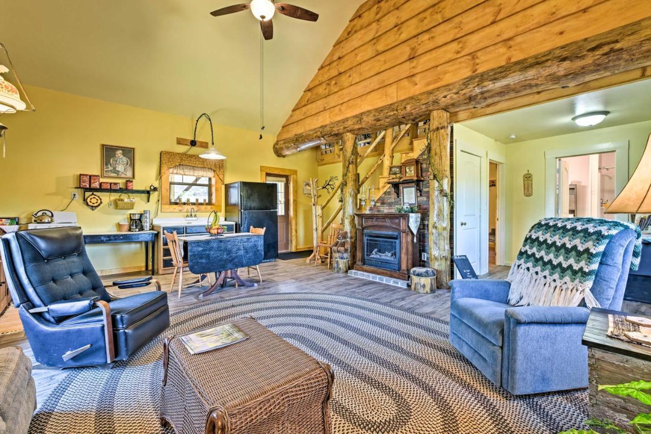 Honey House Cabin - A Quiet Countryside Retreat! Nappanee Exteriör bild